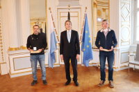 Manfred Büttner, Regierungspräsident Axel Bartelt und Gerhard Liebel (v.li.) Manfred Büttner, Regierungspräsident Axel Bartelt und Gerhard Liebel (v.li.)