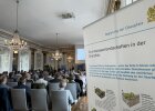 Rund 90 Teilnehmerinnen und Teilnehmer nahmen am Austausch teil, darunter Bürgermeisterinnen und Bürgermeister sowie Vertreterinnen und Vertreter von Wasserversorgern, Verbänden und Verwaltung. 